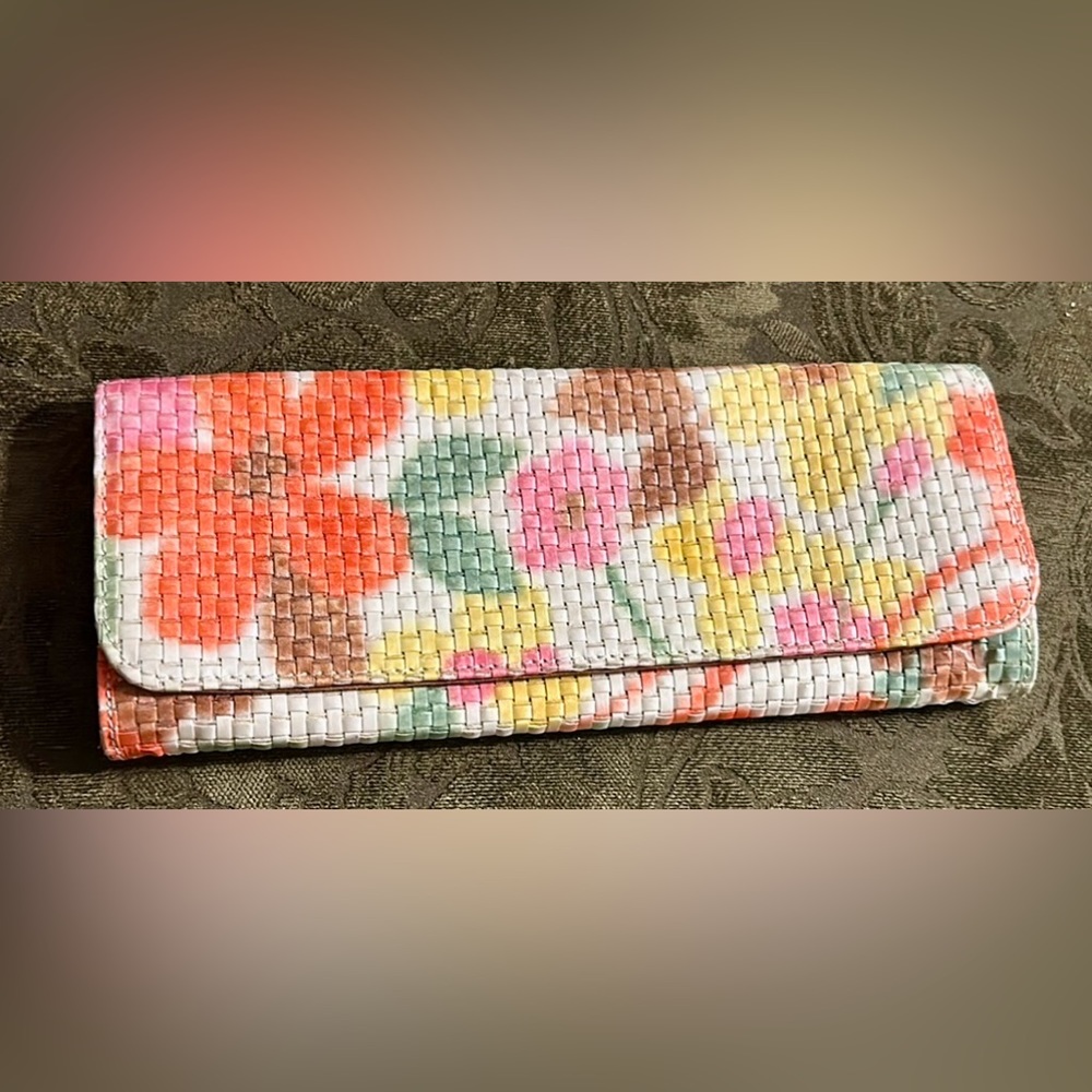 Maurizio Taiuti Clutch